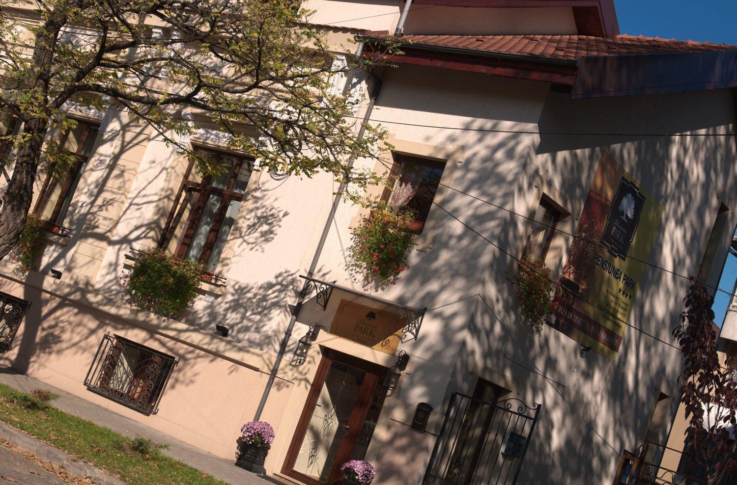 Park Villa - Boutique Hotel Тимишоара Экстерьер фото