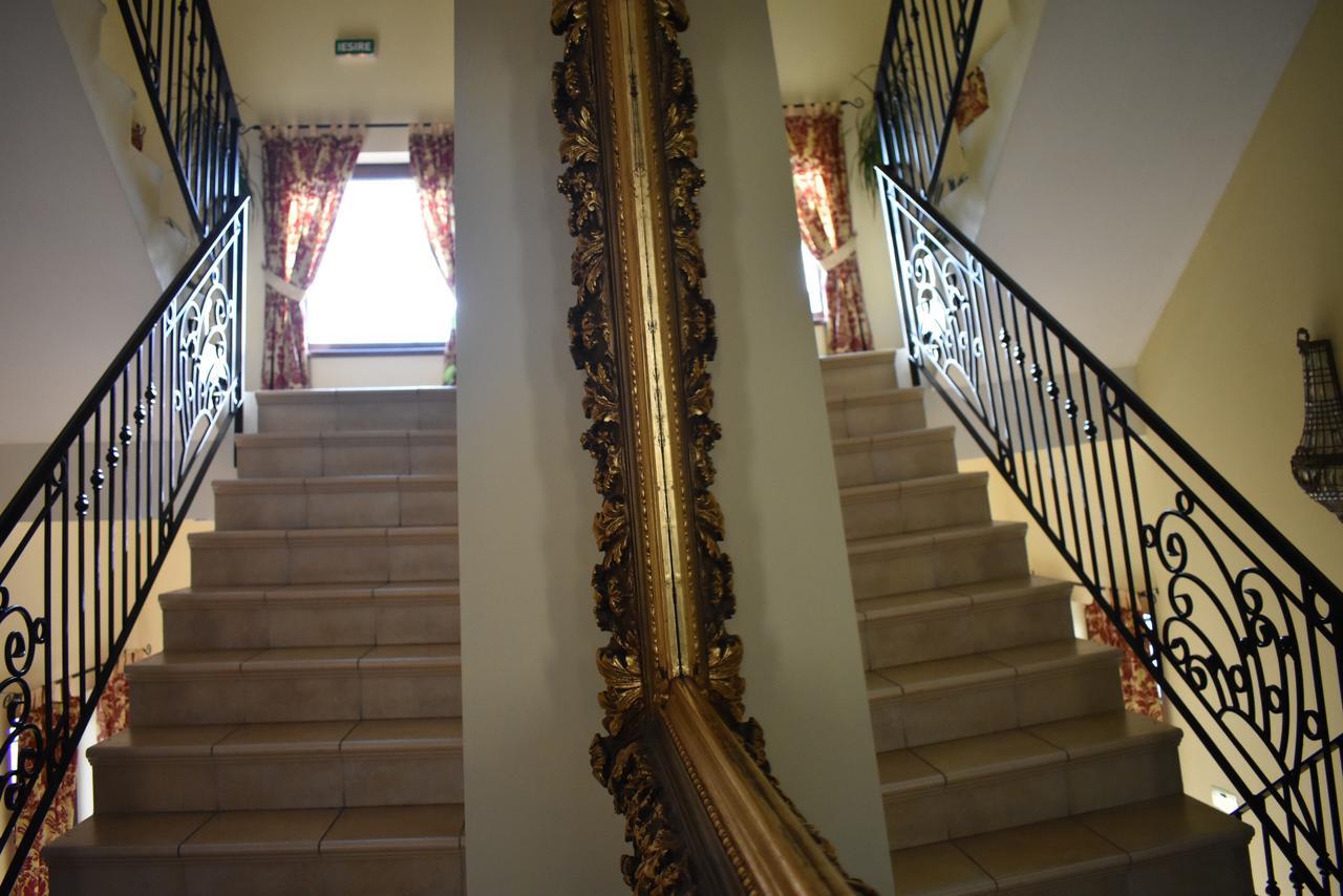 Park Villa - Boutique Hotel Тимишоара Экстерьер фото